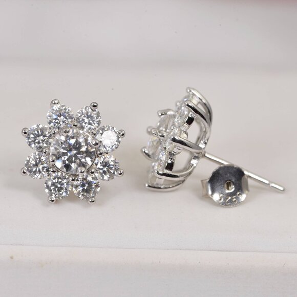 GRA Certified 2.4ct Sunflower Moissanite Stud Earrings 925 - Picture 2 of 4